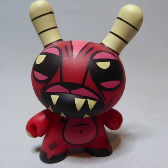 2009 3” KIDROBOT ENDANGERED DUNNY DEMON DEVIL DESIGNER ART URBAN VINYL FIGURE - Picture 7 of 8